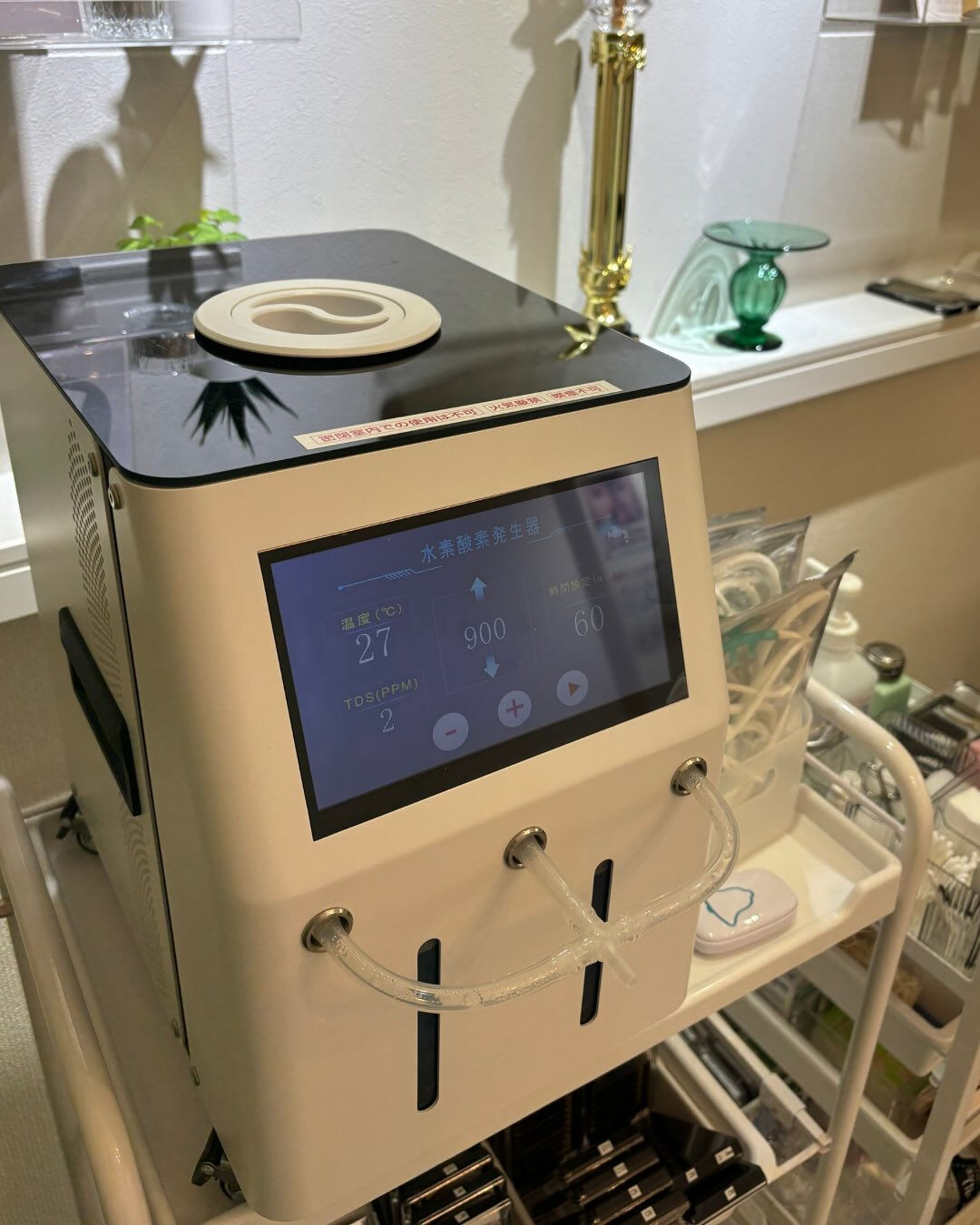 ✨まつげの新しい常識、LEDマツエク登場！✨フラットラッシュ